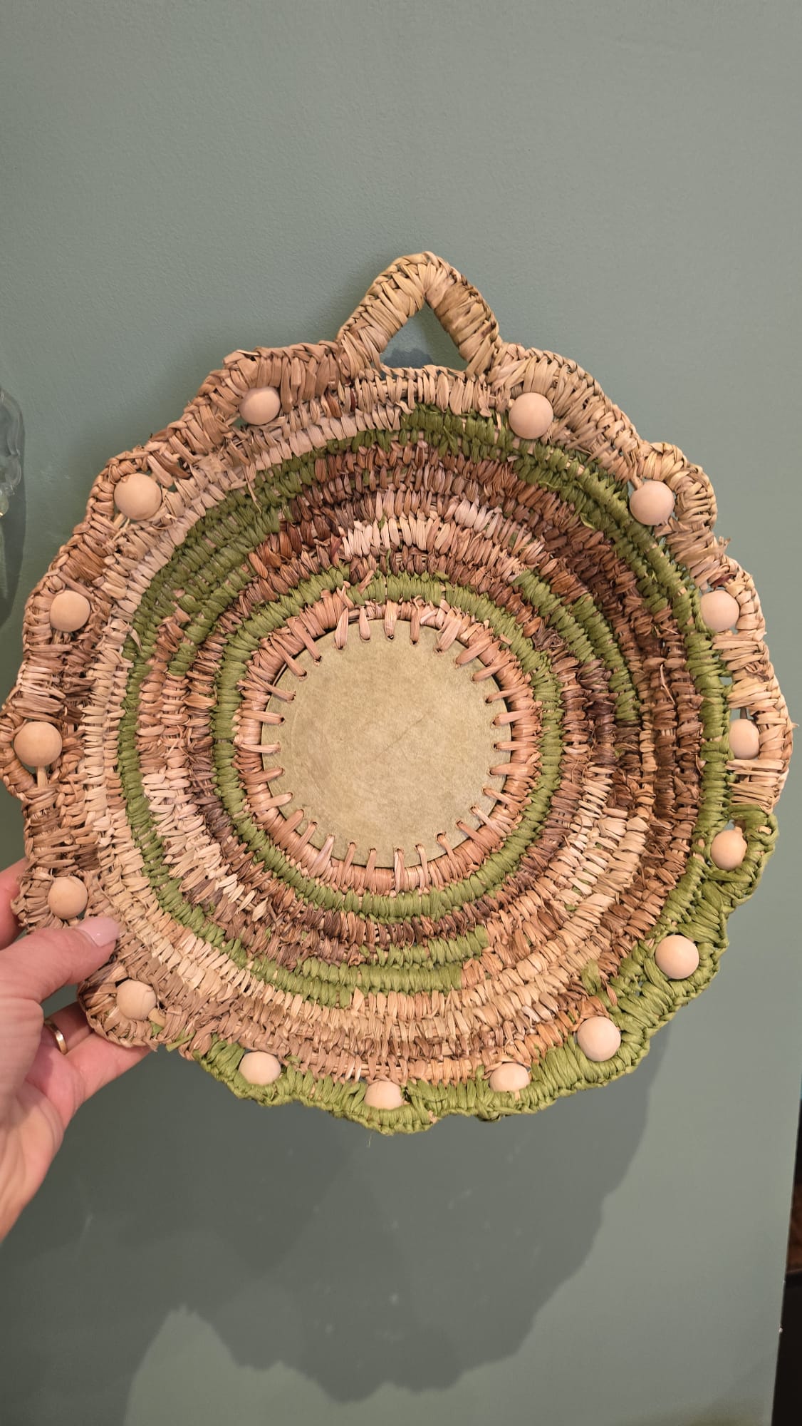 Corbeille en vannerie spiralée